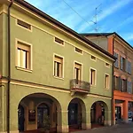 Bed & Breakfast Ermellina 4*