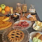 Ermellina Bed & Breakfast 4*